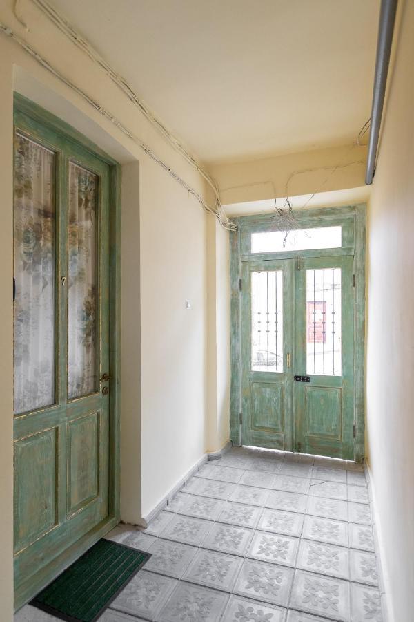 Tamo Rooms Tbilisi Buitenkant foto