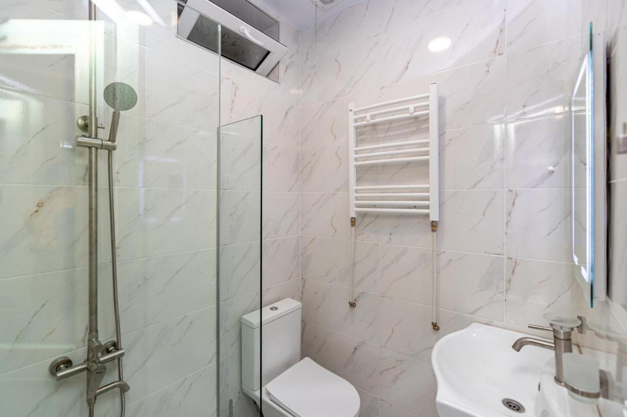 Tamo Rooms Tbilisi Buitenkant foto